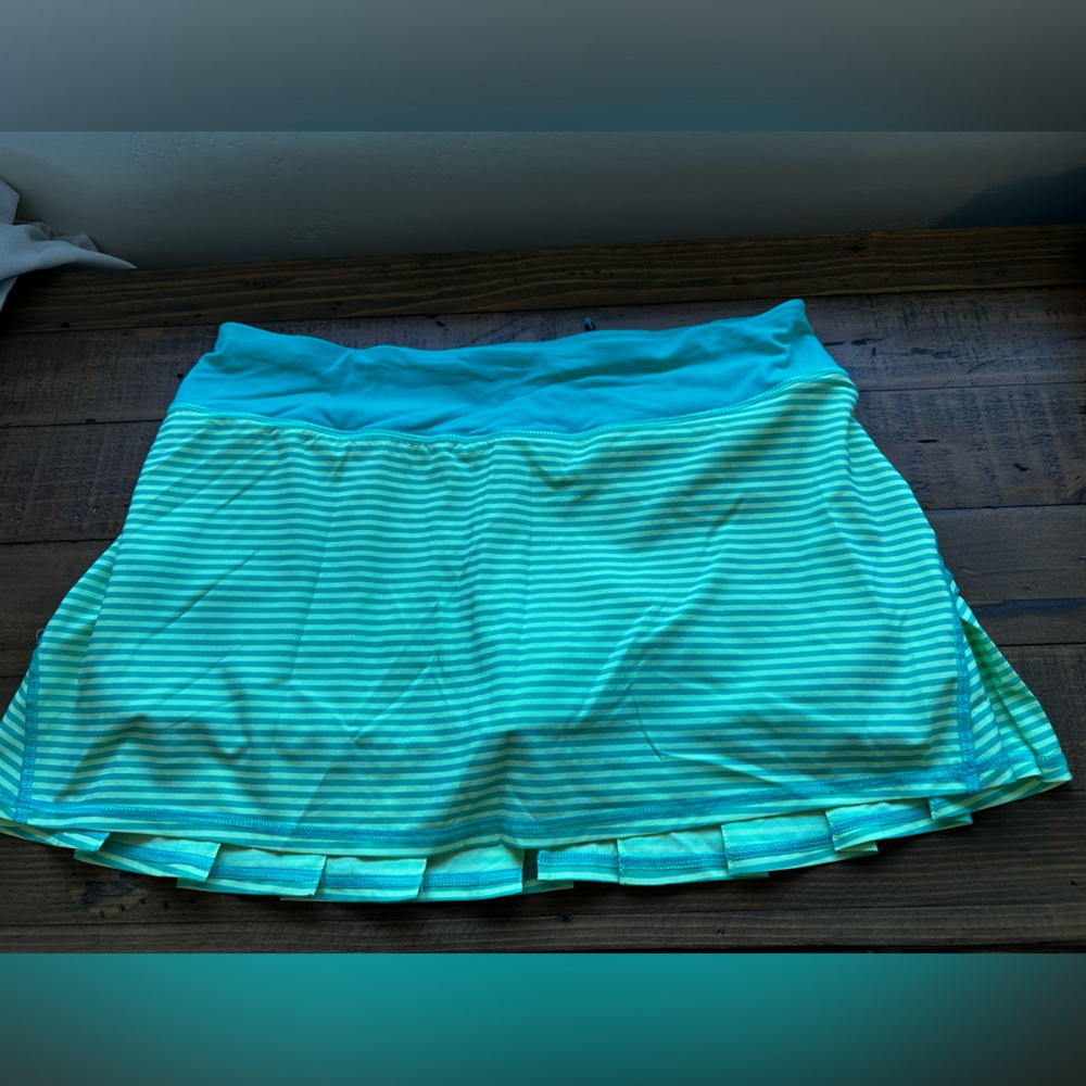 Lululemon Tennis Skirt. Size 8.